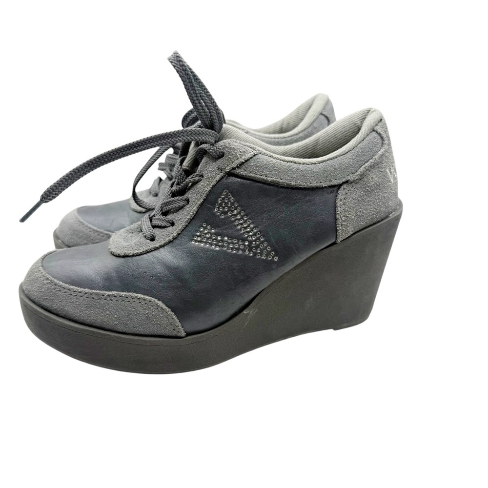 Volatile Y2K Suede Rhinestone Platform Sneakers size 8‎